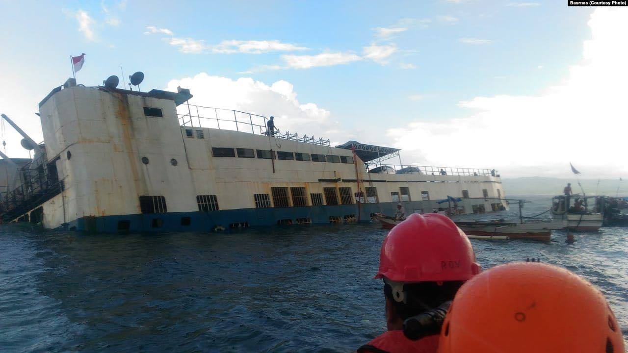 Kapal Ferry Surabaya-Balikpapan Terbakar, 34 Penumpang Masih Hilang
