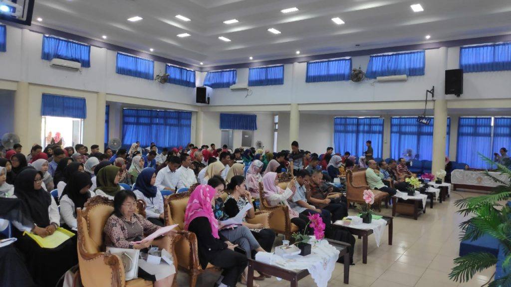 BERSEMANGAT: Jurusan Ilmu Ekonomi, Fakultas Ekonomi dan Bisnis (FEB) Universitas Mulawarman (Unmul) menggelar kuliah umum bertajuk 