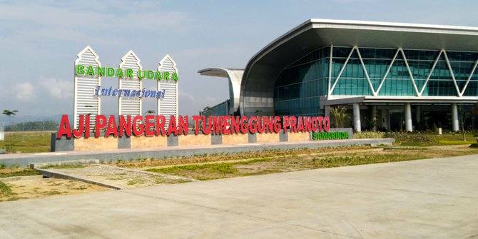 Jadwal Penerbangan Sering Terkendala, Bandara APT Pranoto Pasang Lampu Runaway