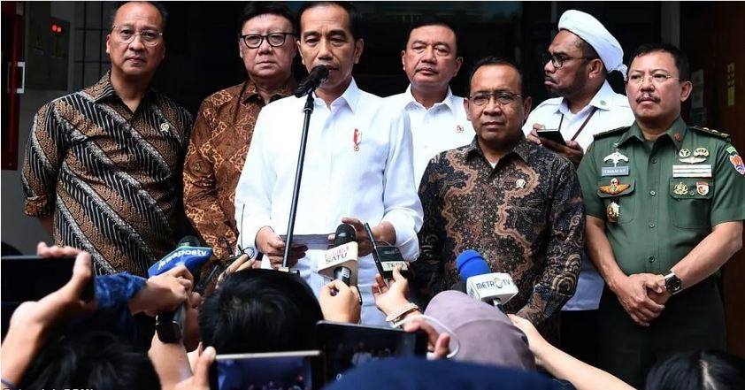 Jokowi Minta Pelaku dan Otak Penusukan Wiranto Dituntaskan
