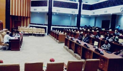 Kunker DPRD Kubar ke Samarinda dalam rangka mempelajari tunjangan anggota dewan.