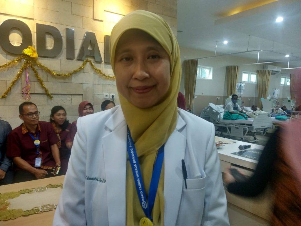 Dokter penanggung jawab klinik Hemodialisa dr Diah Sawitri.