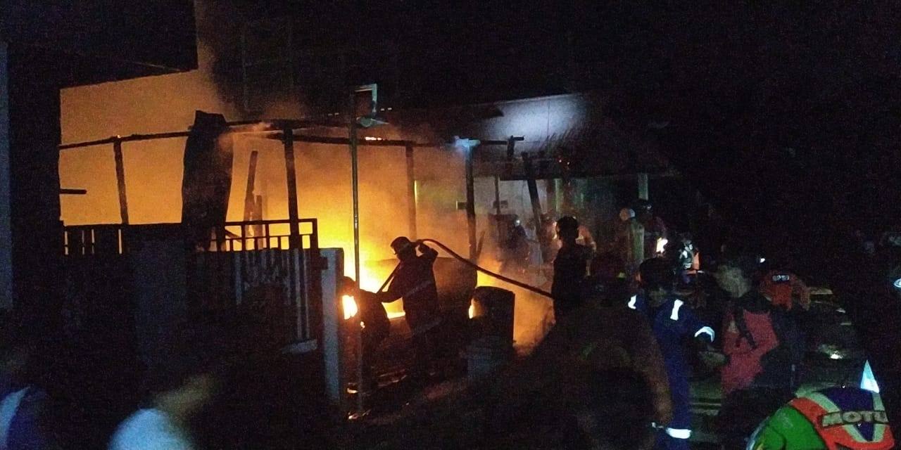 Kebakaran Melanda Rumah Warga di Tanjung Laut Bontang