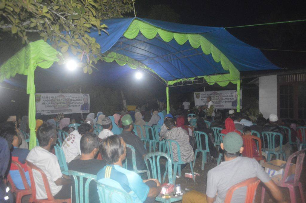 Warga Sindang Sari, Sambutan saat menghadiri kegiatan reses oleh anggota DPRD Samarinda, Markaca.