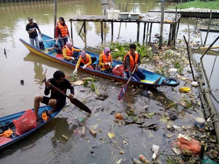 DLH Samarinda Bakal Bentuk Tim Gabungan Razia Pembuang Sampah ke Sungai Karang Mumus
