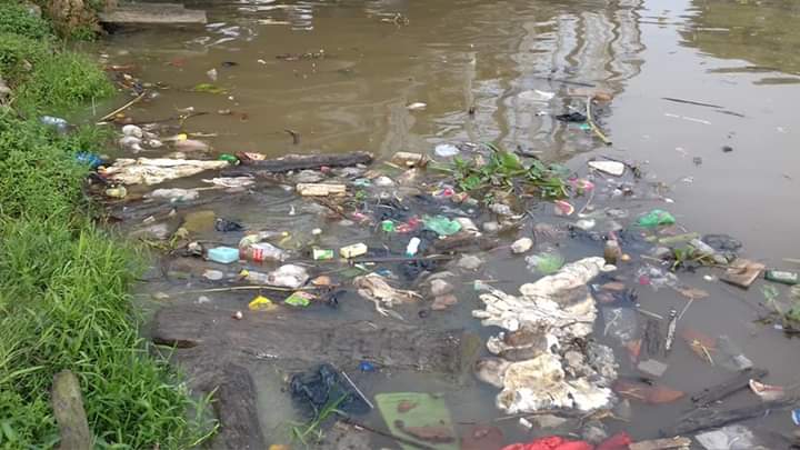 Selama Masa Simpan Sampah, DLH Samarinda Minta Masyarakat Jangan Buang Sampah ke Sungai