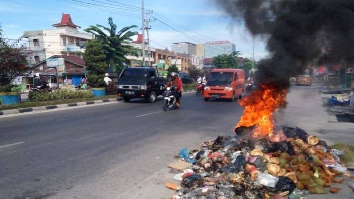 DLH Samarinda Ingatkan Bahaya Bakar Sampah
