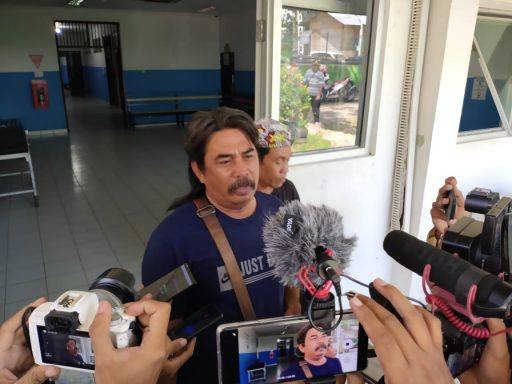 Sugianto (44), kakak kandung Ahmad Syukur saat dijumpai awak media.
