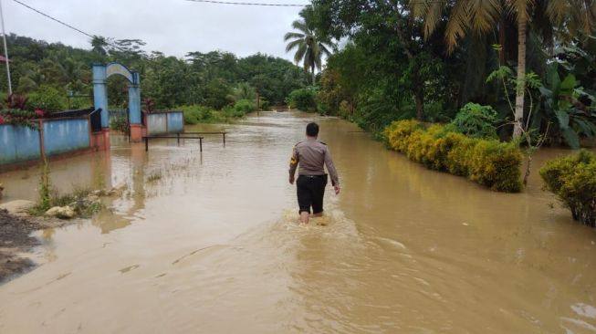 Banjir Kembali Terjang Desa Bukit Subur di Penajam
