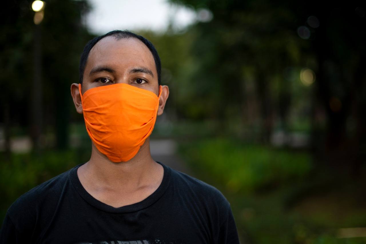 Pemerintah Wajibkan Warga Gunakan Masker Kain Saat Keluar Rumah