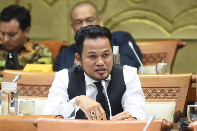 Wajib Kosongkan Sekretariat Sebelum 27 Juli, Rudy Mas'ud Minta Kelonggaran Waktu ke Andi Harun