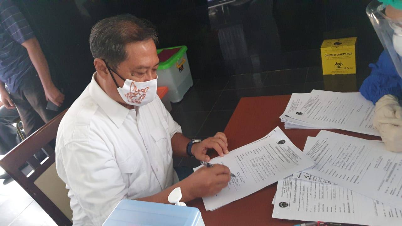 Selesai Tes Swab, Zairin-Sarwono Mendaftar ke KPU Samarinda 5 September