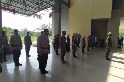 Apel Sumpah Pemuda ini diikuti oleh TNI, KNPI dan beberapa organisasi kepemudaan di Kukar. 