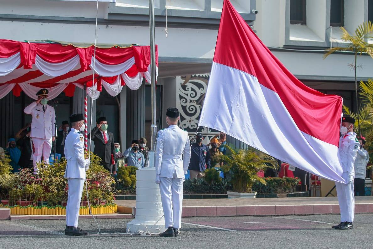 Dissos-PM Bontang Bersyukur Upacara Hari Pahlawan Berlangsung Lancar