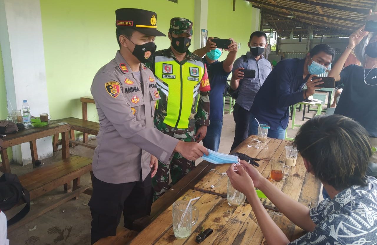 Pengawasan Malam Tahun Baru 2026, Polsek Pusakanagara Sitangani Miras