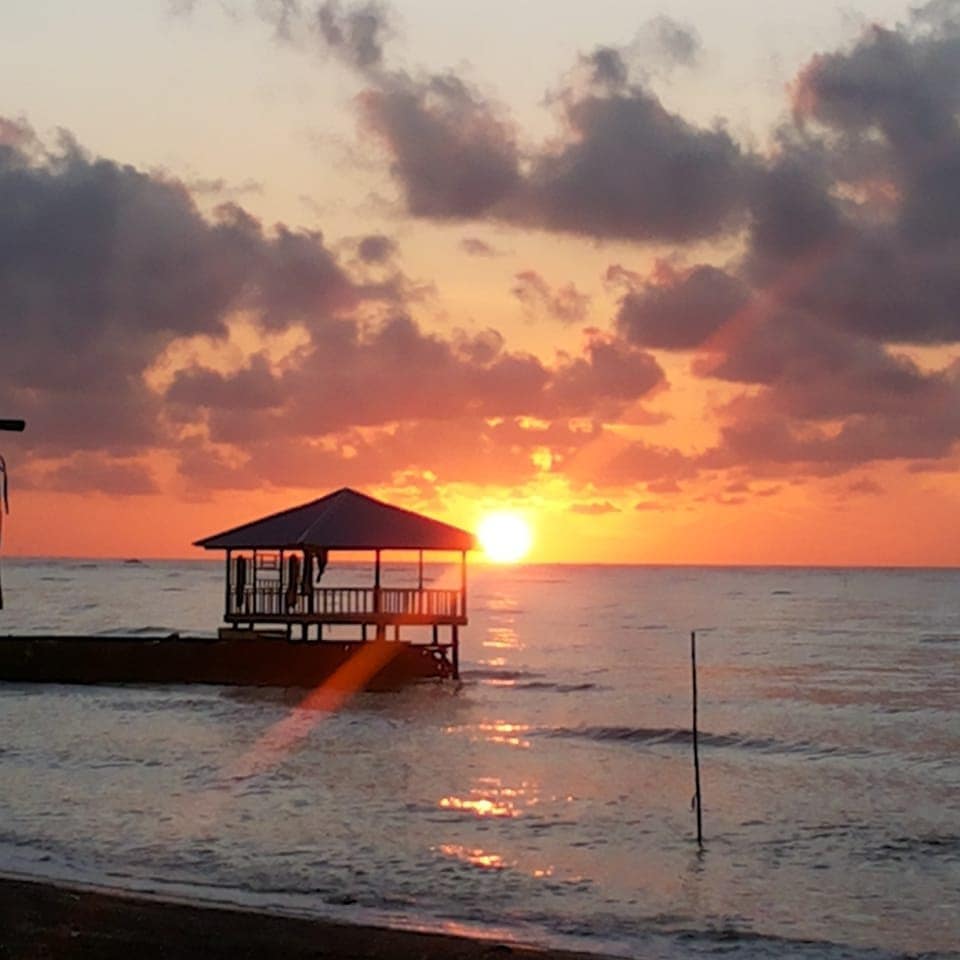 Pantai Biru, Destinasi Wisata yang Cocok untuk Keluarga dan Komunitas