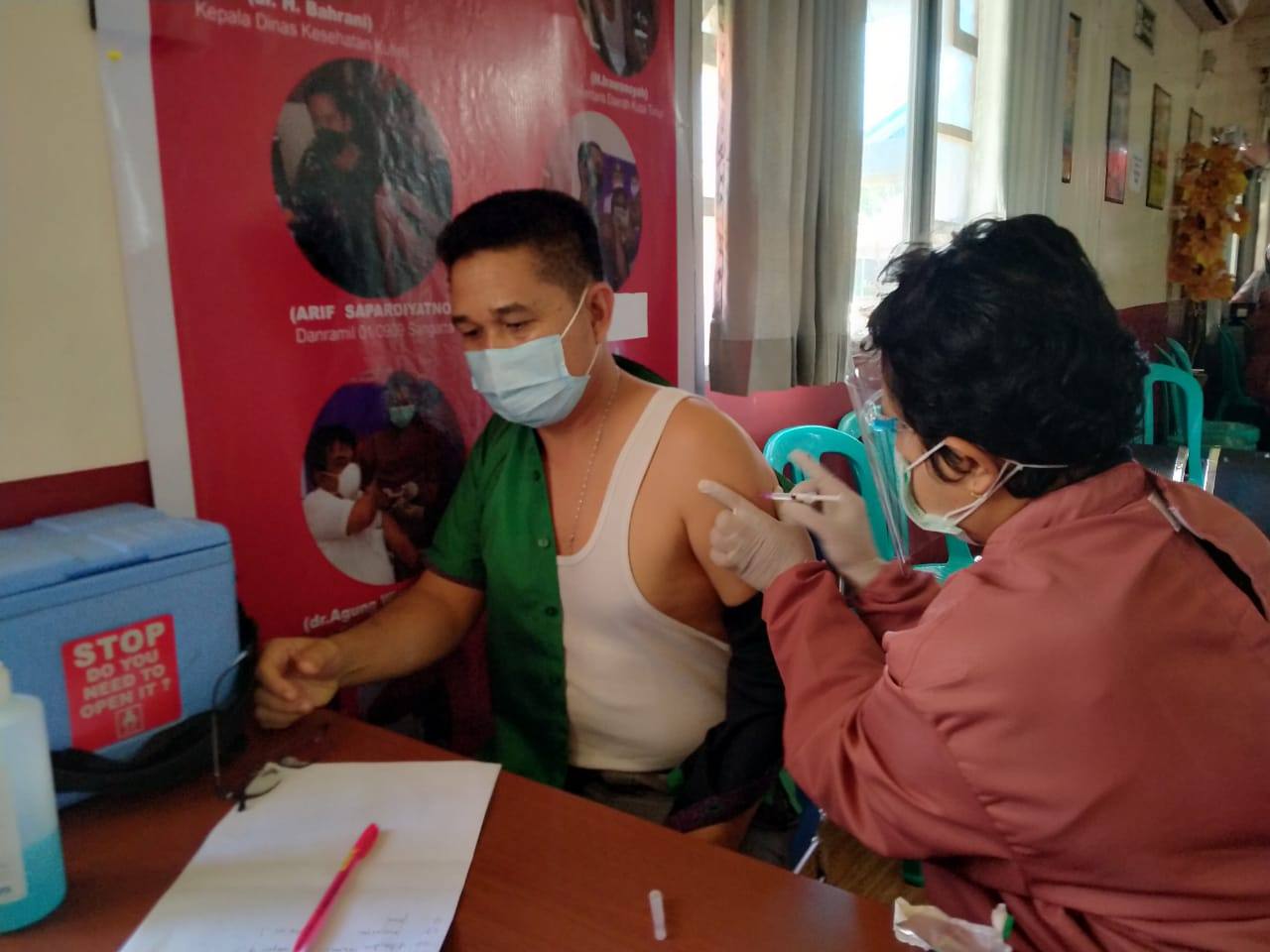 Selesaikan Suntikan Dosis Kedua, Ketua DPRD Kutim Sebut Vaksinasi Kunci Tangani Covid-19