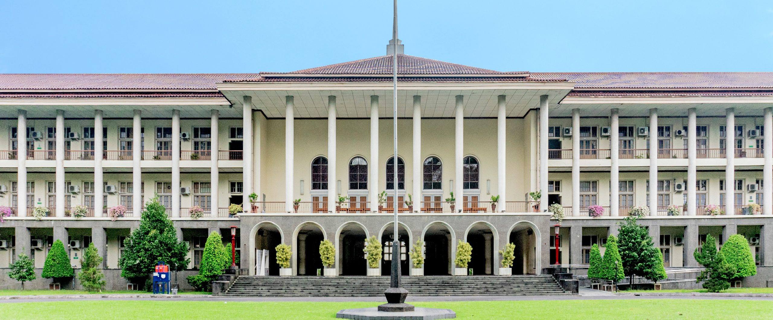 Daftar 20 Perguruan Tinggi Negeri Terbaik di Indonesia 2021 Versi UniRank