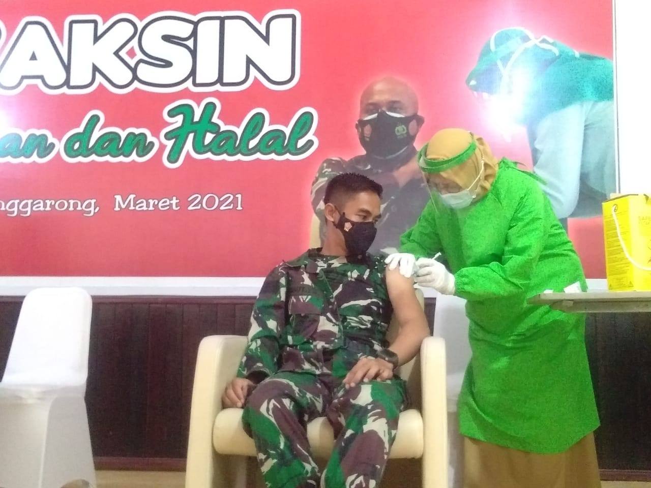 Ratusan Personil TNI-Polri di Kukar Lakukan Vaksinasi Covid-19 Tahap Dua