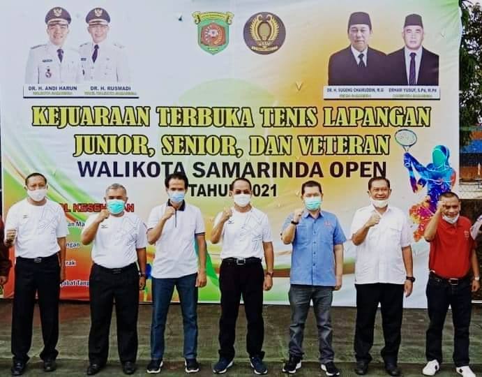Wakil Ketua DPRD Samarinda Hadiri Pembukaan Kejuaraan Tenis Lapangan Piala Wali Kota 2021