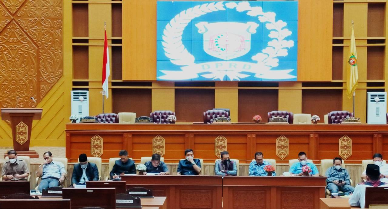Tim Pansus DPRD Samarinda Gelar Rapat, Bahas Rekomendasi LKPj Wali Kota 2020