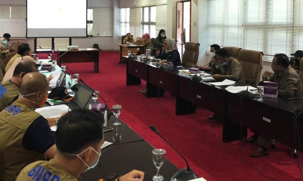 Komisi III DPRD Bontang menggelar rapat Rancangan Peraturan Daerah (Raperda) tentang Penanggulangan Bencana. (Foto: Humas)