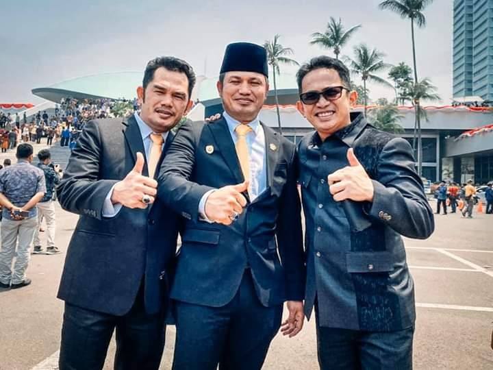 Tiga bersaudara: Hasanuddin Mas'ud, Rudy Mas'ud, dan Rahmad Mas'ud. Ketiganya sekarang aktif berpolitik dan menduduki jabatan-jabatan strategis di Golkar Kaltim. (Ist)