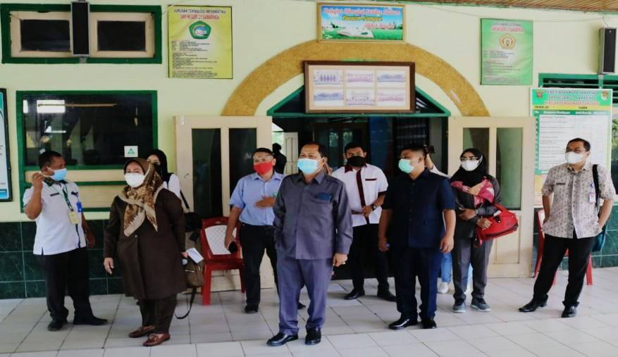 Pastikan Sekolah di Masa Pandemi Covid-19 Berjalan Lancar, Jajaran DPRD Samarinda Tinjau Pelaksanaan PPDB 2021