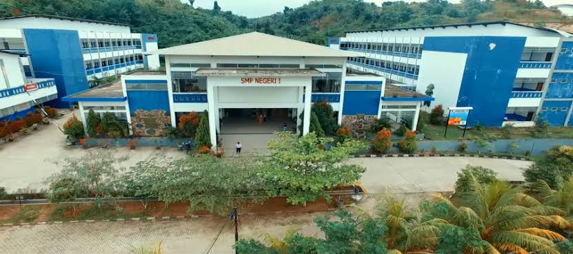 SMP Negeri 1 Samarinda di Jalan Kadrie Oening.