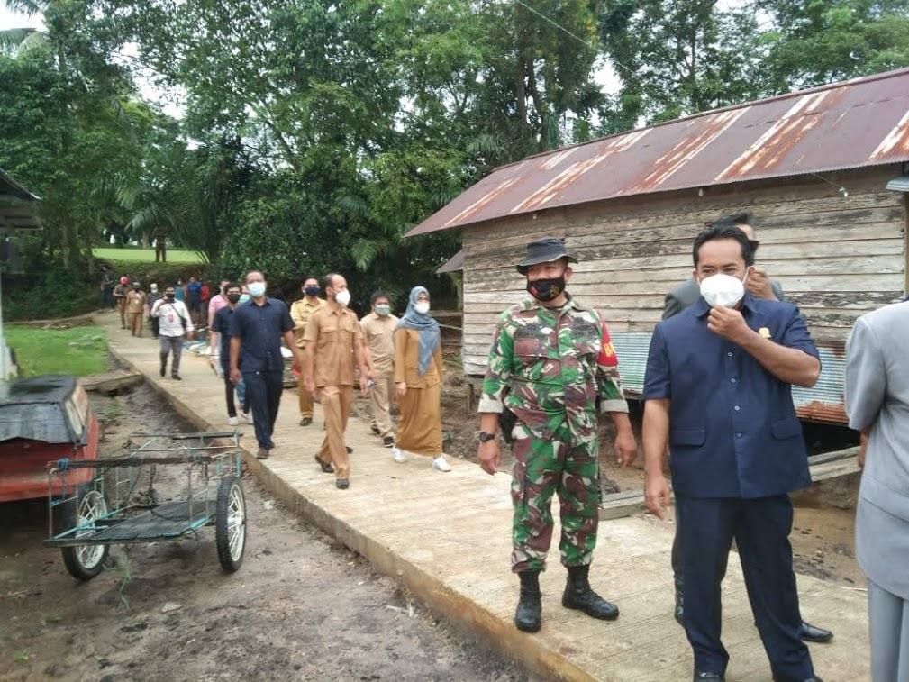 Polemik Akses Jalan Utama Warga di RT 25 Loktuan, Anggota DPRD Bontang Usulkan PKT Buat Jalan Baru