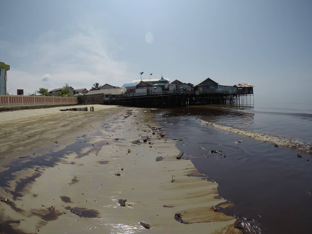Tuntut Pemulihan Penuh Teluk Balikpapan Pasca Tragedi Tumpahan Minyak, KOMPAK Ajukan Kasasi ke Mahkamah Agung