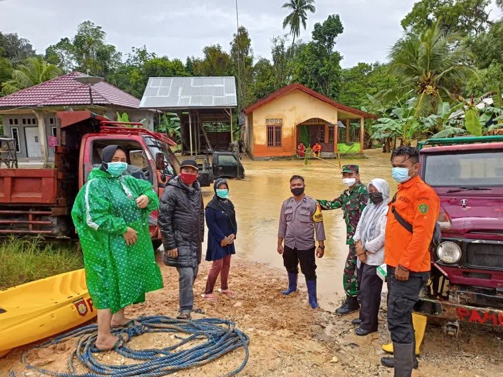 Hujan Deras Melanda, Desa Api-Api Terendam Banjir