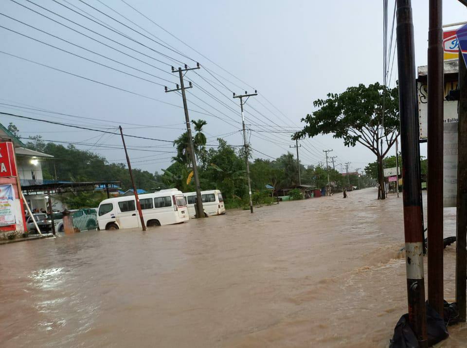 Banjir di Samboja Genangi 3 Kelurahan, Dinsos Kukar: Bantuan Logistik Jika Ada Pengungsian