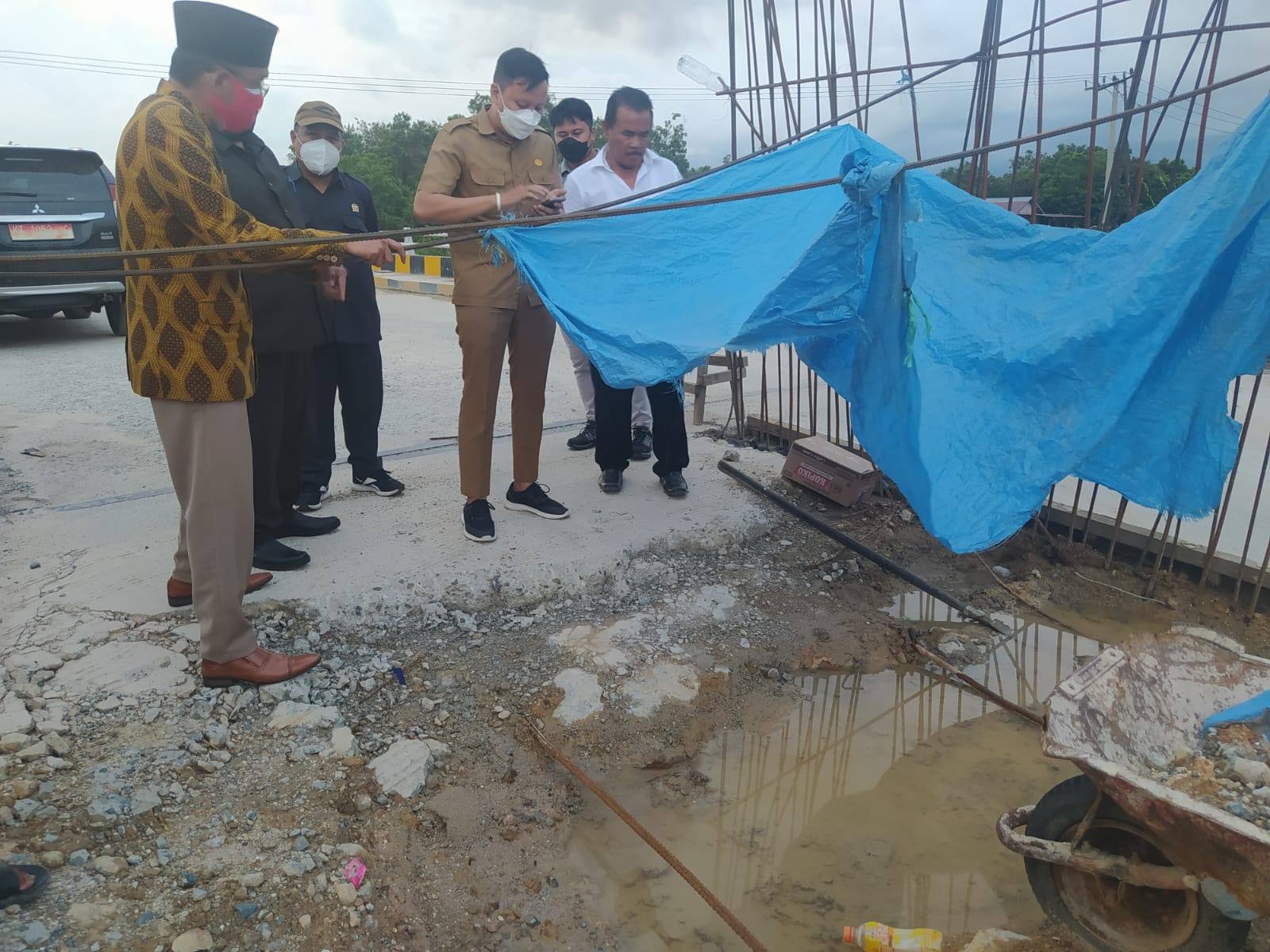 Sidak Proyek Jembatan Senilai Miliaran di Marangkayu, Ketua DPRD Kukar: Pekerjaan Tak Sesuai Harapan