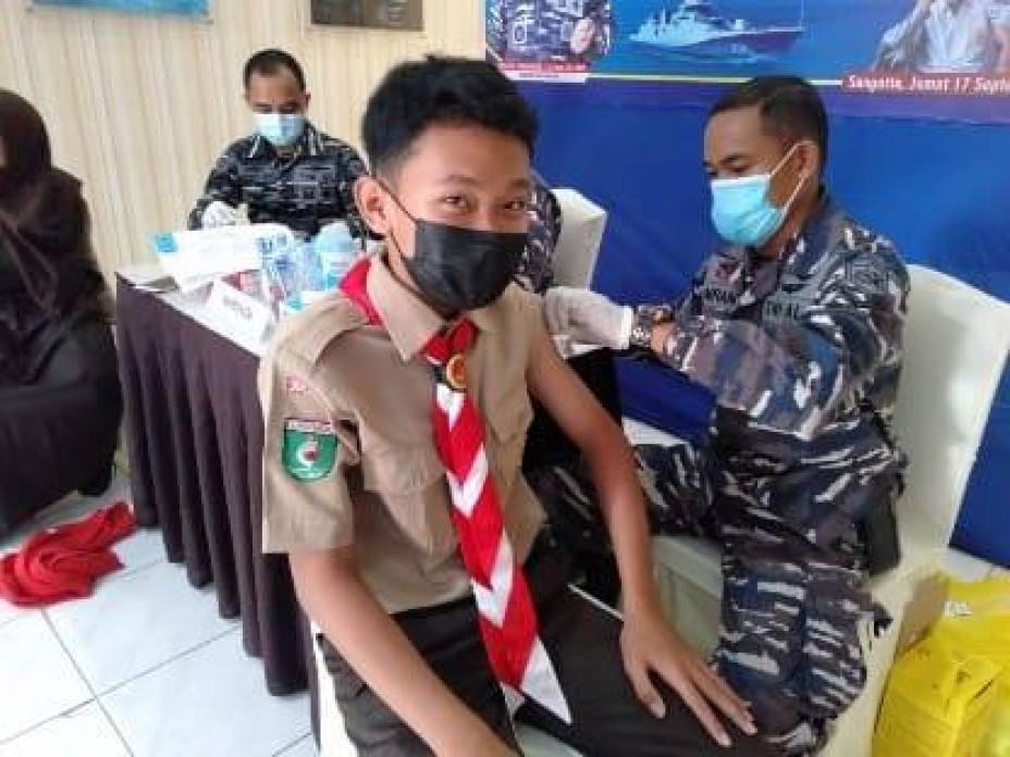 Serbuan Vaksinasi TNI AL Fokus Sasar Pelajar Kutim