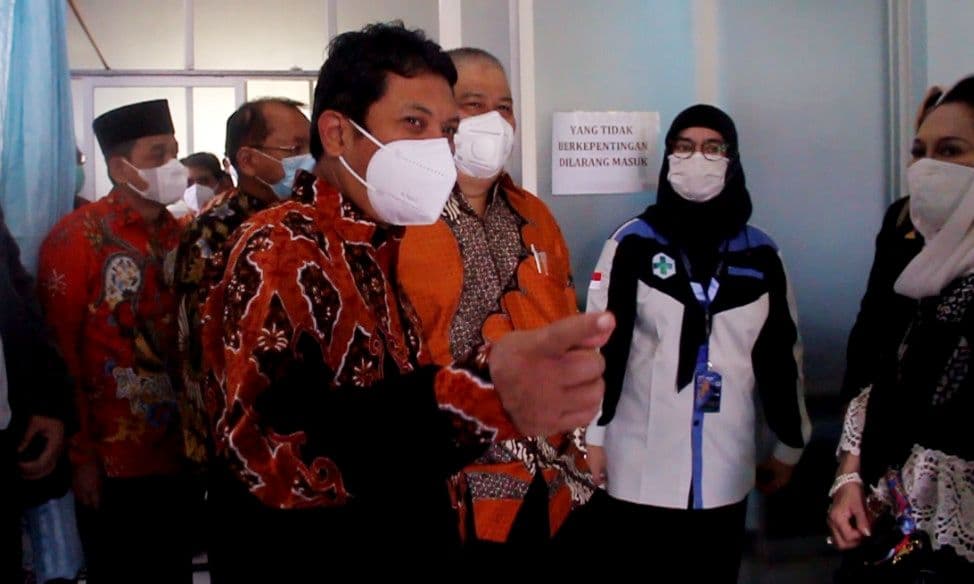 Dirut BPJS Kesehatan dan Komisi IX DPR Tinjau Puskesmas di Samarinda