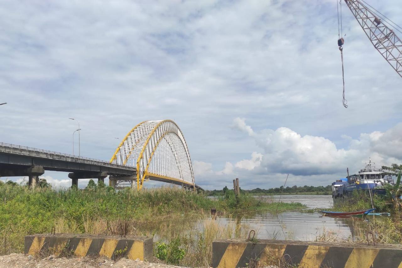 Uji Beban, Jembatan Ing Martadipura Kota Bangun Ditutup 3 Hari 