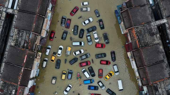 Wartawan Ini Dipanggil Polisi Usai Beritakan Lemahnya Penangan Banjir di Malaysia