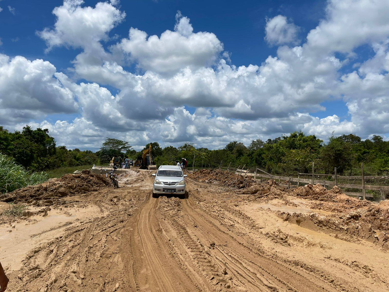 Perbaikan Jalan Dusun Pandamaran, Lalu Lintas Dialihkan Sementara 