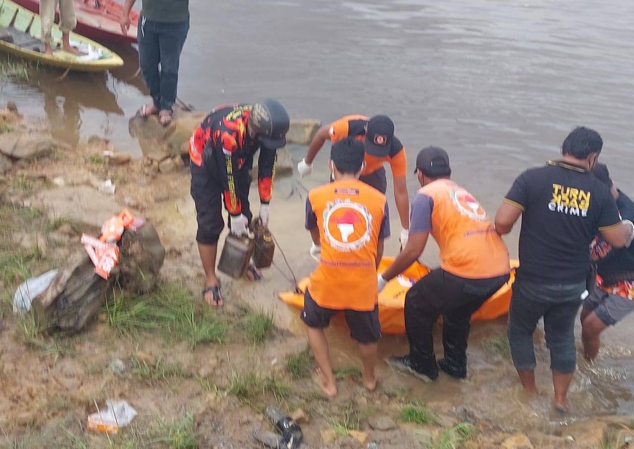 Mayat Terikat Pemberat Jerigen Ditemukan di Sungai Mahakam, Penyebab Kematian Masih Misteri