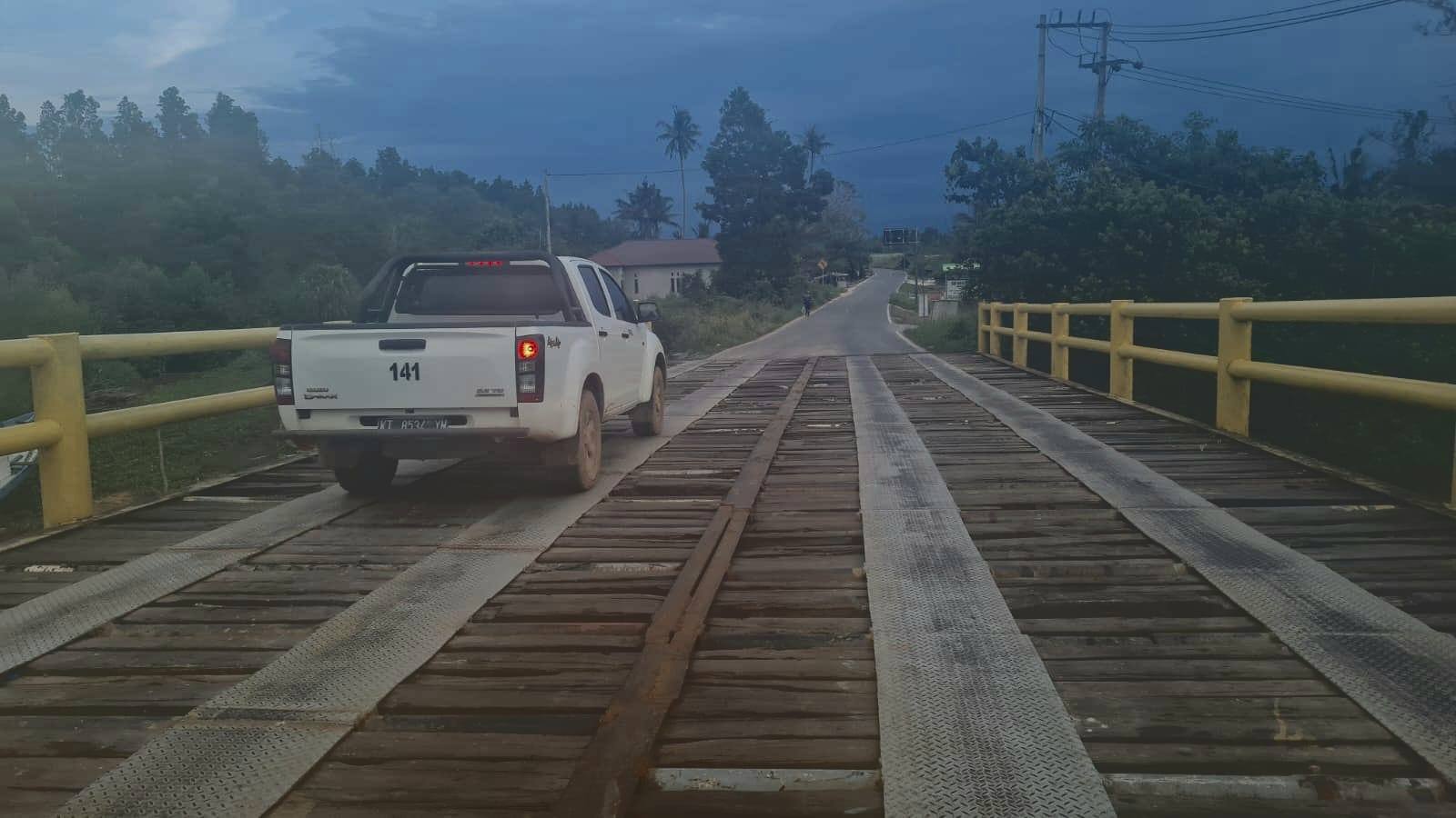 Jembatan Sambera Muara Badak Sudah Diperbaiki, PU Kukar Sayangkan Jalur Roda Dua Dilewati Kendaraan Berat