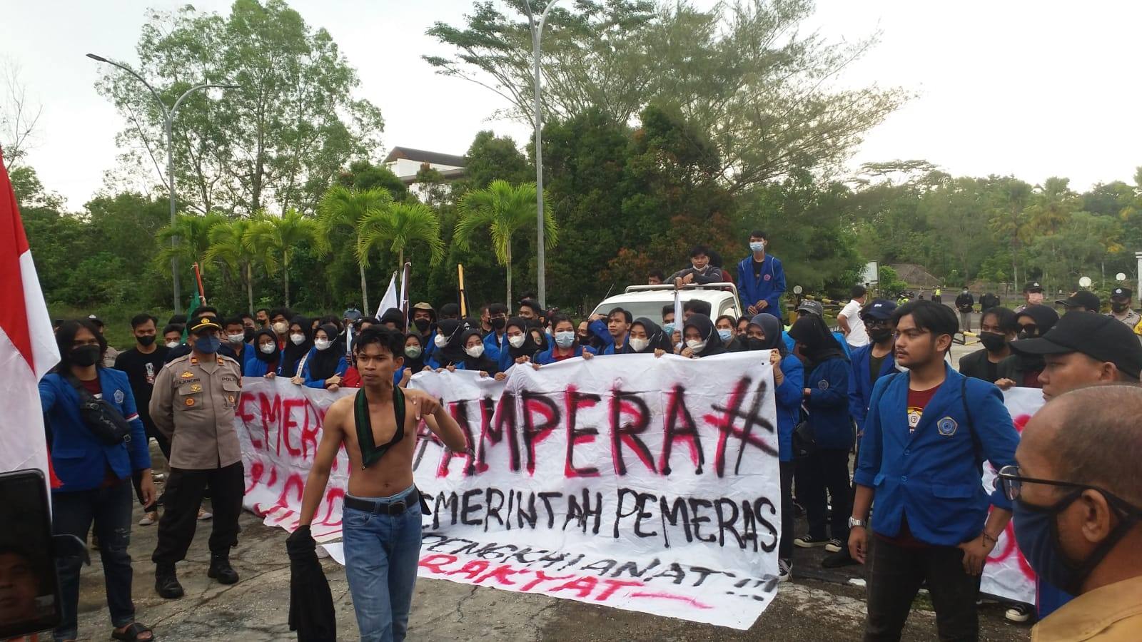 Mahasiswa Bontang Demo: Tolak Masa Jabatan Presiden Jokowi Diperpanjang