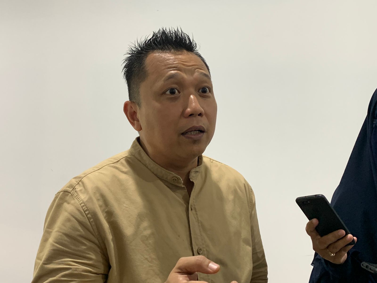 Deni Hakim Anwar Jelaskan Pamungkas Samarinda Capai UHC JKN-KIS ke Komisi IV DPRD Pekalongan