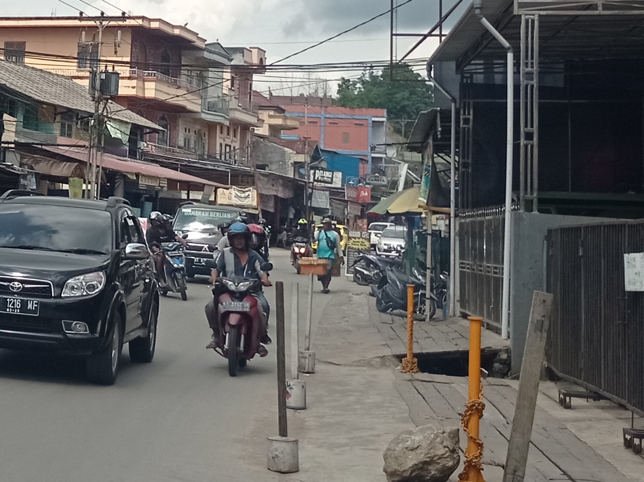 Banyak Jalan Tak Miliki Trotoar, Pemkot Samarinda Diminta Perhatikan Pejalan Kaki