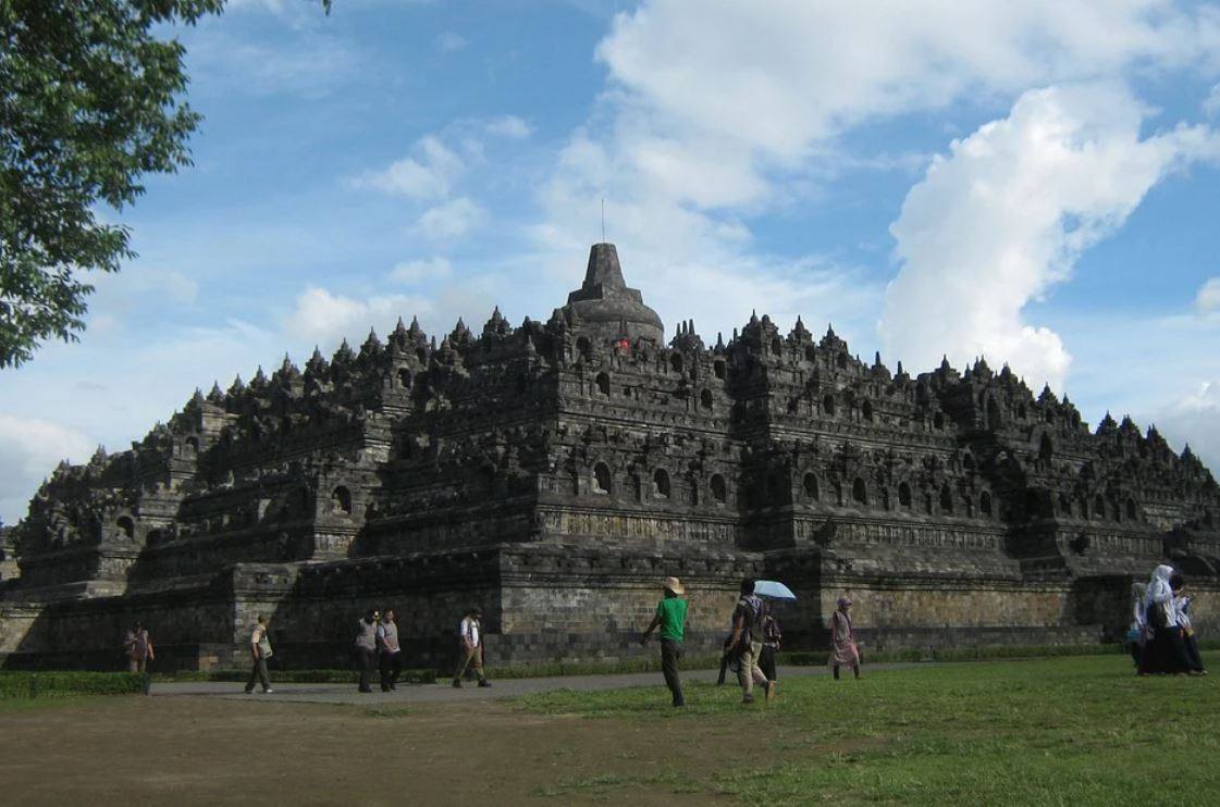 Kenaikan Harga Tiket Candi Borobudur Resmi Dibatalkan, Hanya Pembatasan Kuota
