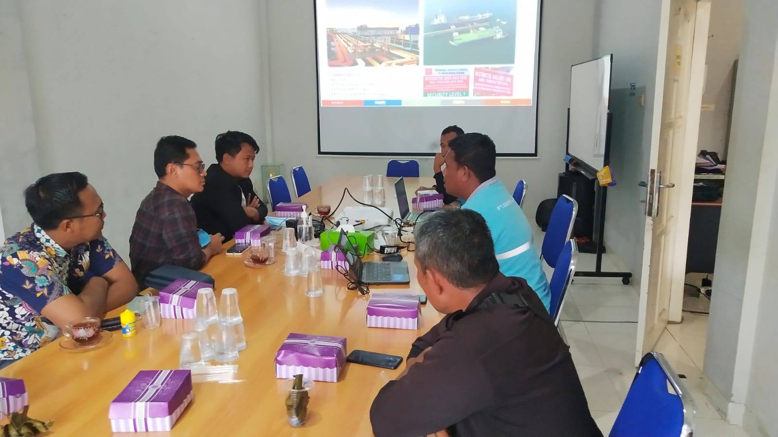 Kunker di Bontang, Komis I DPRD Kukar Jalin Kerjasama dengan Perusahaan Pengelolaan Kelapa Sawit