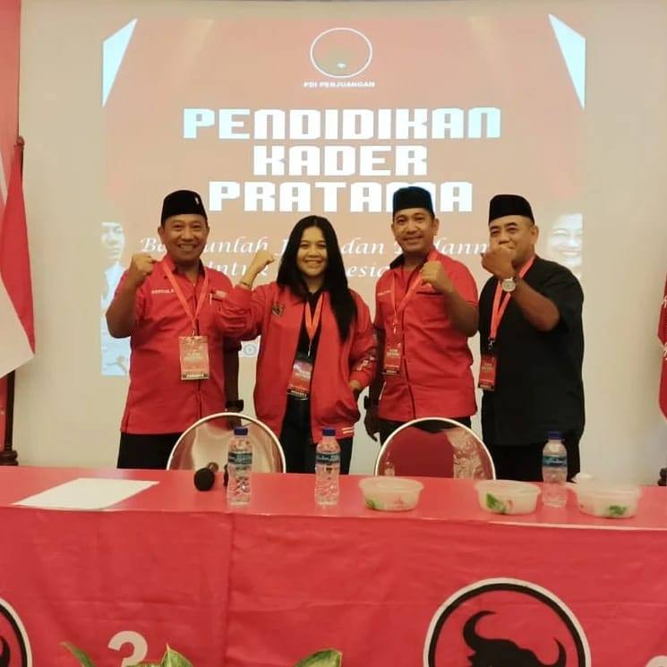 Ketua PAC Banteng Muda Indonesia (BMI) Balikpapan Tengah, Cindy Claudya, mendaftarkan diri sebagai calon anggota legislatif di Pemilu 2024.