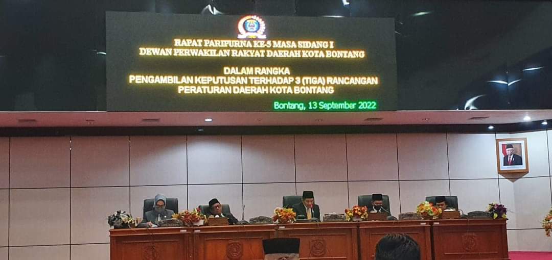 DPRD Bontang Gelar Rapat Paripurna ke-5 dalam Pengambilan Keputusan terhadap 3 Raperda