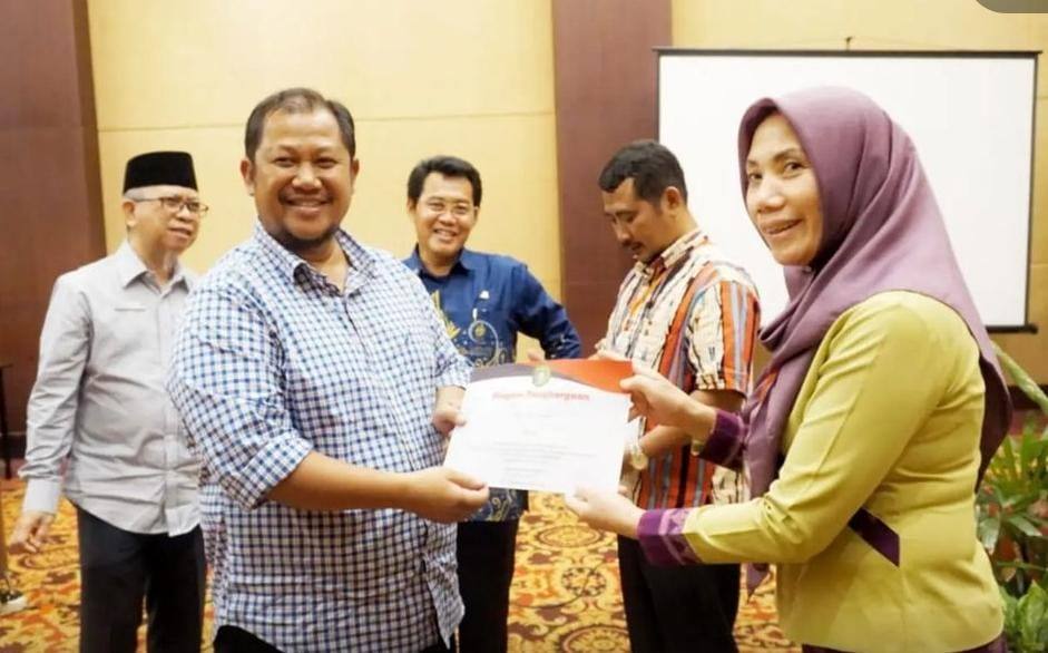 Ketua DPRD Kukar, Abdul Rasid Jadi Narasumber Pelatihan Peningkatan Kompetensi Balitbangda