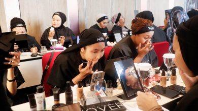 Make Over mengajak peserta di Balikpapan \mengasah kemampuan make up untuk kegiatan formal dan semi formal.